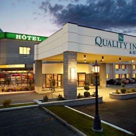 Quality Inn & Suites Brossard Esterno foto