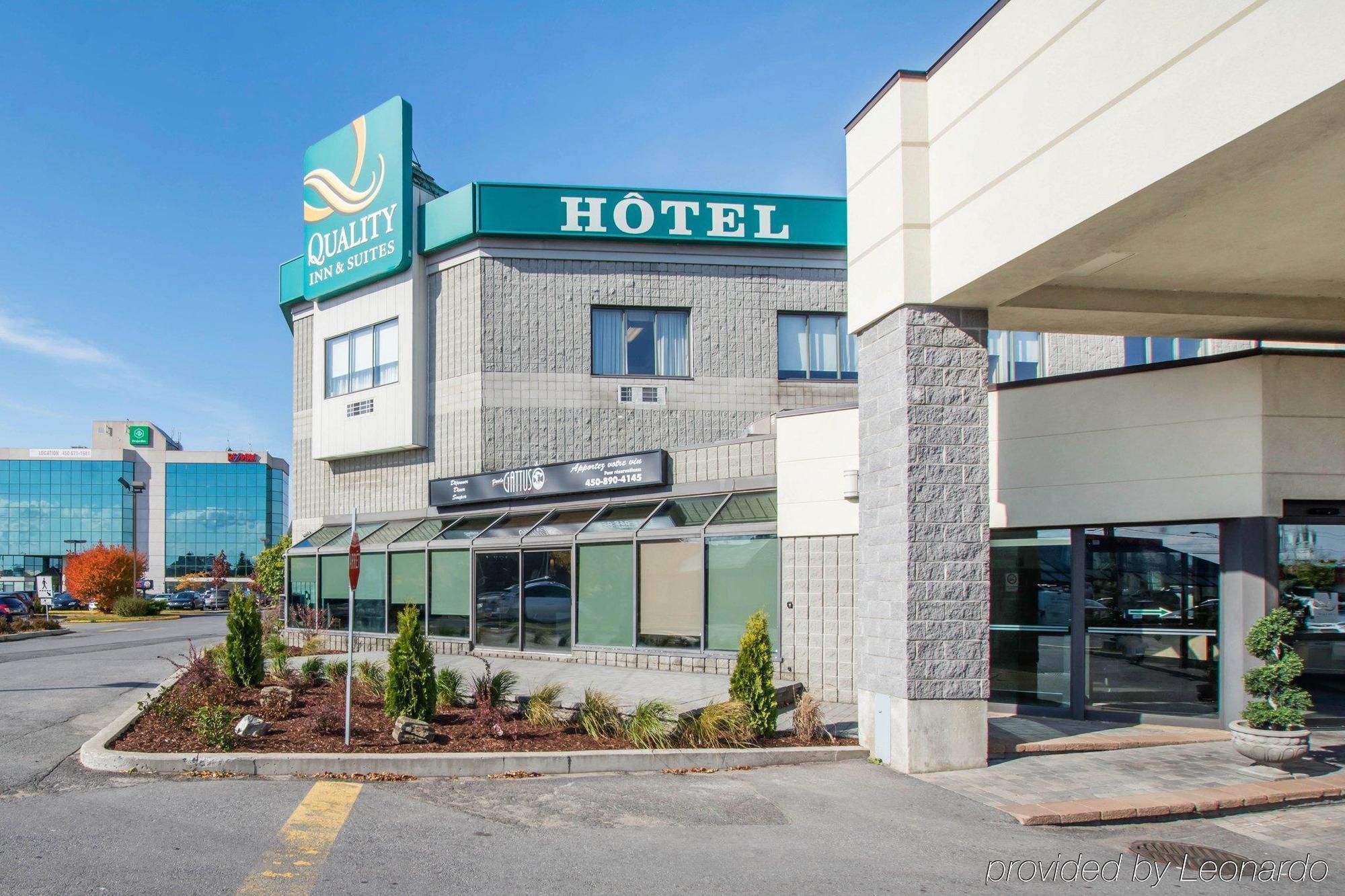 Quality Inn & Suites Brossard Esterno foto